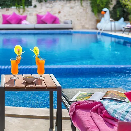 Apartman 202 Kalkan